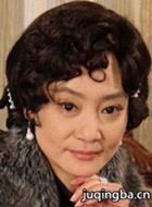 女生向前走演员刘雪华剧照