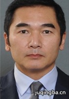 律政强人演员方中信剧照