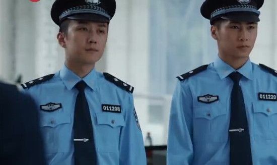 创业时代第40集剧照：警察找金城调查庄小蝶一案